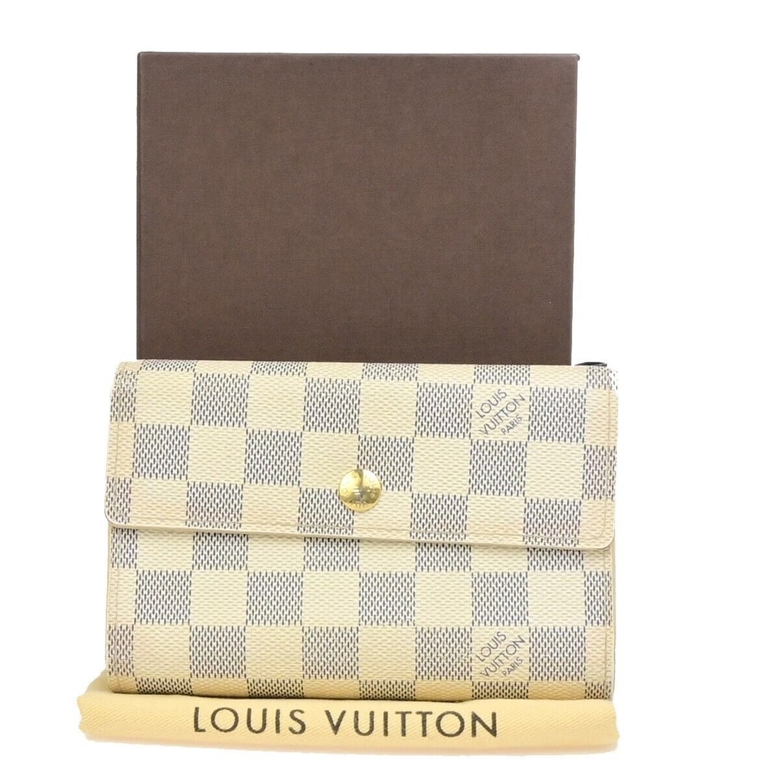Portefeuille Alexandre Beige Canvas Wallet: Portefeuille Alexandre Beige Canvas Wallet Introducing the Louis Vuitton Portefeuille Alexandre, a stylish wallet designed for women. This elegant piece is crafted from durable canvas in a sophisticat