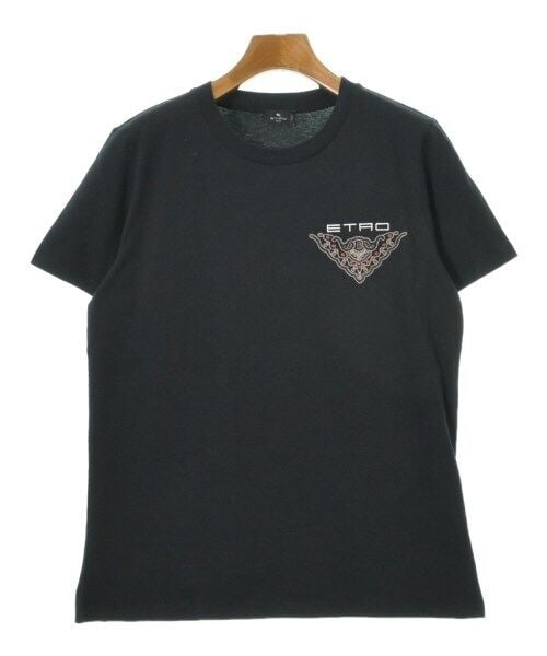 Black T-shirt/Cut & Sewn Size 40 (M): Black T-shirt/Cut & Sewn Size 40 (M) This stylish black ETRO T-shirt features a basic design with short sleeves, perfect for casual wear. It is crafted in a regular fit and is labeled as size 40, whic