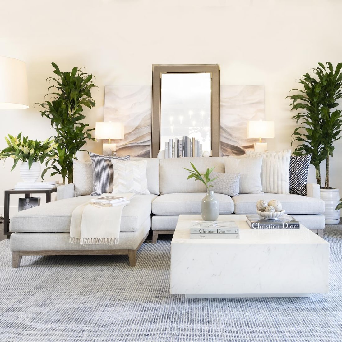 Grant Traditional Left Chaise Sectional Sofa: Grant Traditional Left Chaise Sectional Sofa Experience the unmatched elegance of the Grant Traditional Left Chaise Sectional Sofa, a centerpiece of traditional home furnishings. This exquisite sectio