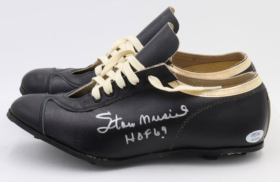 1950's Stan Musial Signed Vintage Little League Baseball Cleats with Original Box PSA COA: 1950's Stan Musial Signed Vintage Little League Baseball Cleats with Original Box PSA COA Discover a rare find with this pair of 1950's Stan Musial signed baseball cleats, featuring his autograph from