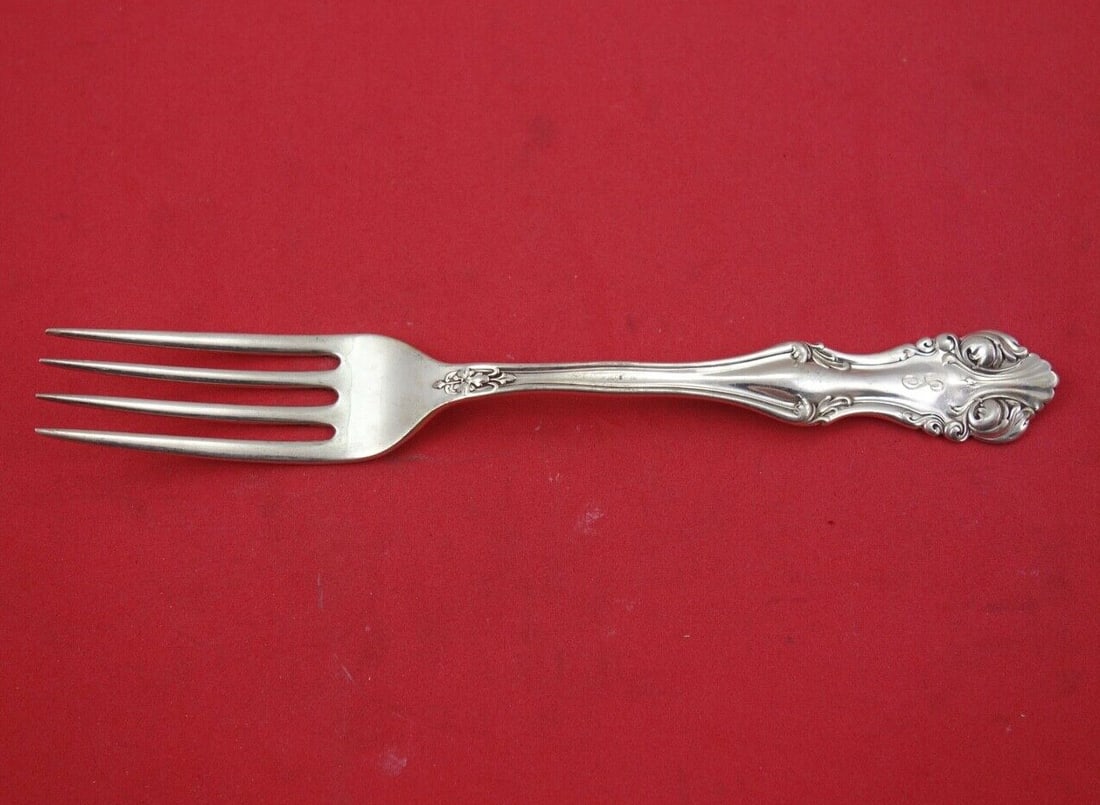 Frank Smith George VI Sterling Silver Fork 7 Inch Monogrammed: Frank Smith George VI Sterling Silver Fork 7 Inch Monogrammed This exquisite fork is part of the George VI aka Richfield pattern by Frank Smith, crafted from high-quality sterling silver. Measuring 7