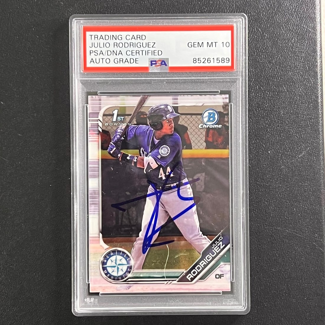 2018 Topps First Bowman Chrome #BCP-33 Julio Rodriguez Signed Card: 2018 Topps First Bowman Chrome #BCP-33 Julio Rodriguez Signed Card Discover a 2018 Topps First Bowman Chrome #BCP-33 trading card, featuring the autograph of rising star Julio Rodriguez. This card has