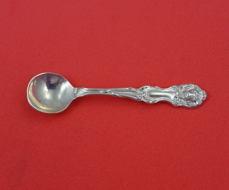 Lion Sterling Silver Salt Spoon 2 1/2": Lion Sterling Silver Salt Spoon 2 1/2" This exquisite salt spoon features the elegant "Lion" pattern by Frank Smith, crafted from high-quality sterling silver. Measuring 2 1/2 inches, this spoon showc