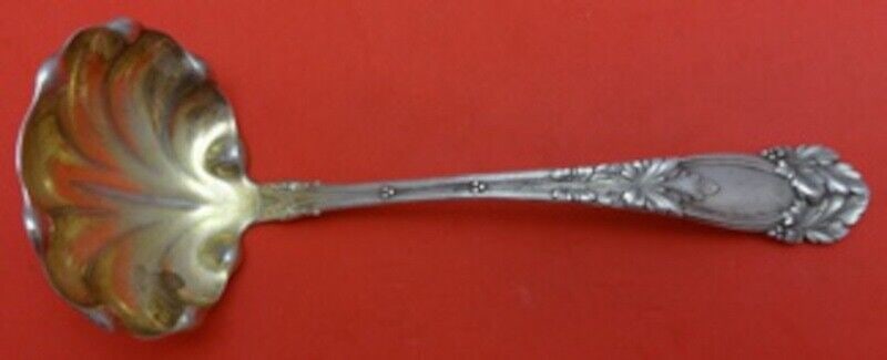 Oak by Frank Smith Sterling Silver Sauce Ladle Gold Washed Fluted 5": Oak by Frank Smith Sterling Silver Sauce Ladle Gold Washed Fluted 5" This exquisite sauce ladle from the Oak pattern by Frank Smith is crafted from high-quality sterling silver, featuring a beautiful