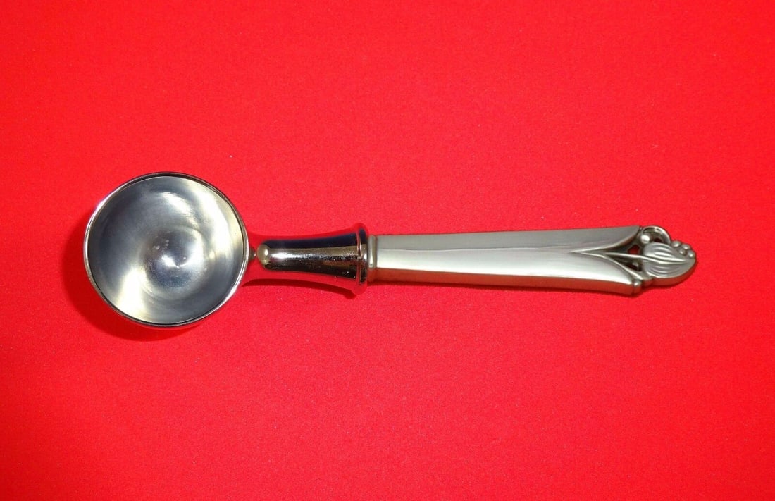 Woodlily Sterling Silver Coffee Scoop Custom Made 6": Woodlily Sterling Silver Coffee Scoop Custom Made 6" Introducing a beautifully crafted Woodlily coffee scoop by Frank Smith, made from high-quality sterling silver. This custom-made piece features a h