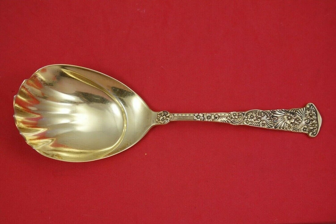 Frank Smith Sterling Silver Berry Spoon 7 7/8 inch Vermeil Finish: Frank Smith Sterling Silver Berry Spoon 7 7/8 inch Vermeil Finish This exquisite berry spoon by Frank Smith features a stunning vermeil finish, providing a luxurious gold wash over sterling silver. Me