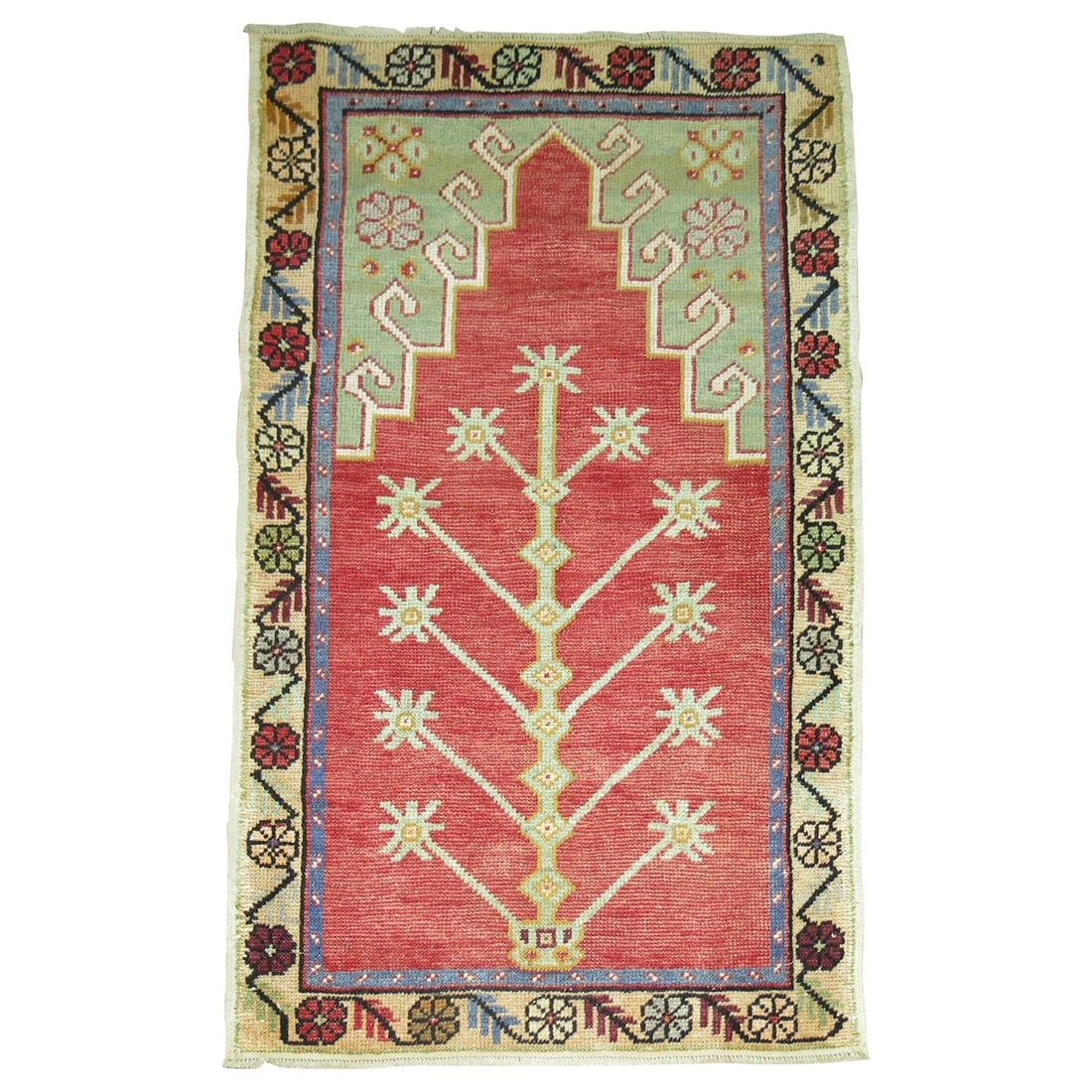 Vintage Turkish Anatolian Prayer Rug: Vintage Turkish Anatolian Prayer Rug Dimensions: Width: 33 in (83.82 cm), Length: 51 in (129.54 cm) Style: Islamic Materials and Techniques: Wool, Hand-Knotted Place of Origin: Turkey Period: Mid-20th