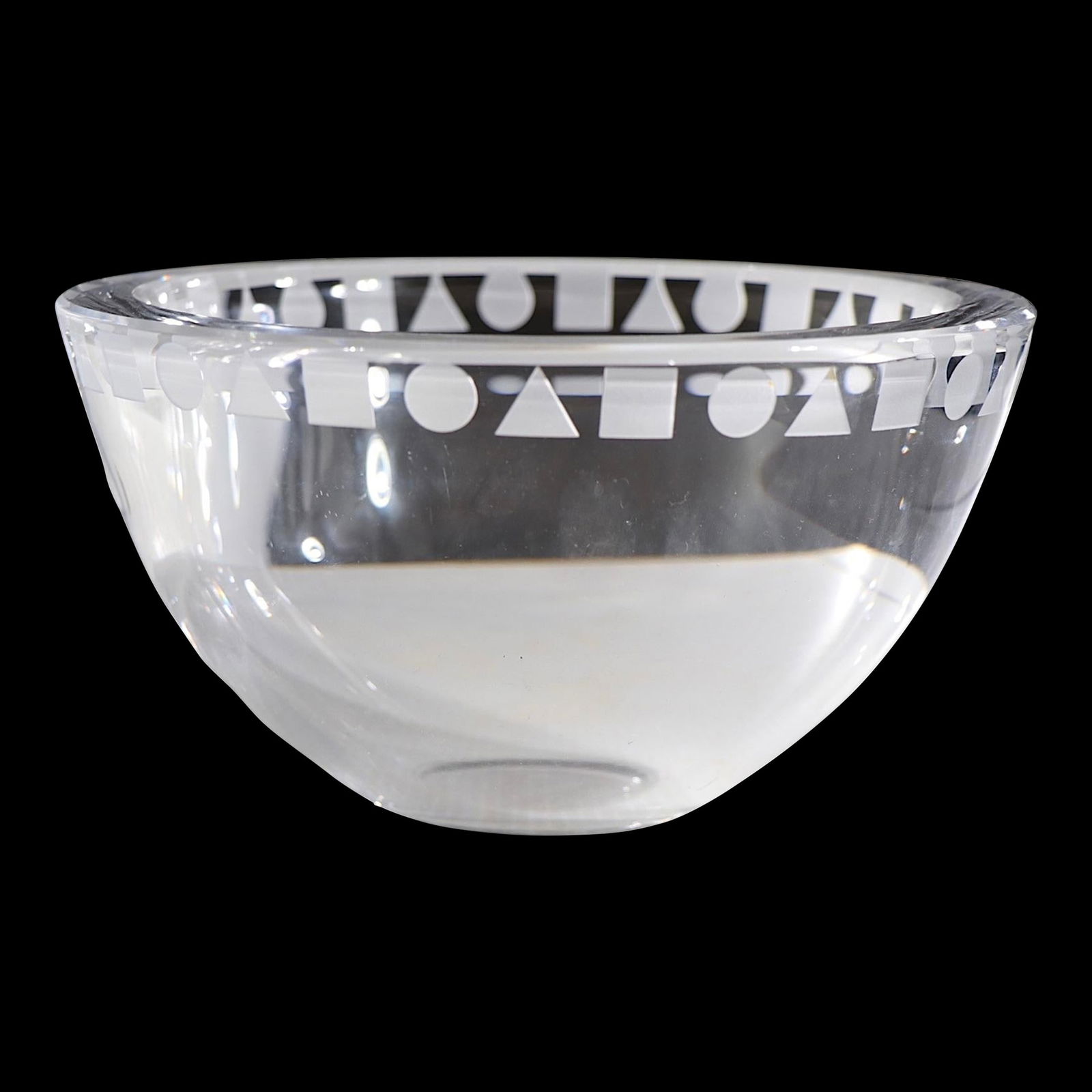 Postmodern Etched Bowl by Ward Bennett C 1970's: Postmodern Etched Bowl by Ward Bennett C 1970's Postmodern etched bowl designed by Ward Bennett, made in Japan for Sasaki c 1970's. This example is in excellent original, clean and ready to use condit