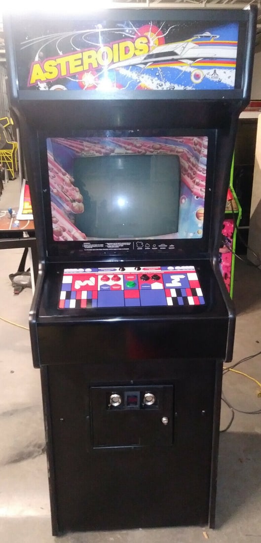 ASTEROIDS ARCADE MACHINE 1979 (Excellent Condition) *RARE*: ASTEROIDS ARCADE MACHINE 1979 (Excellent Condition) *RARE* This 1979 ASTEROIDS Arcade Machine by ATARI is a classic piece of gaming history, renowned for its iconic gameplay and vintage appeal. It is