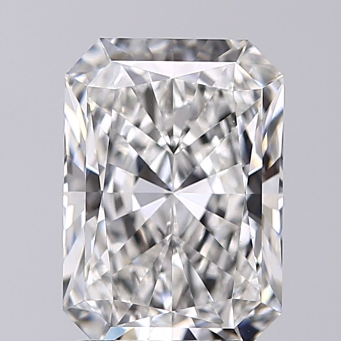 Loose Diamond - RADIANT 2.04ct F VS1: Loose Diamond - RADIANT 2.04ct F VS1 Source: This is a real non-mined Diamond that has been grown in a lab Shape: RADIANT Carats: 2.04 Color: F Clarity: VS1 Certification: IGI Video: