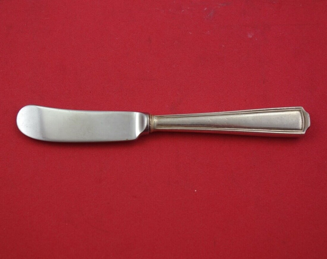 Frank Smith American Chippendale Sterling Silver Butter Spreader 6 Inch: Frank Smith American Chippendale Sterling Silver Butter Spreader 6 Inch This exquisite butter spreader features a hollow handle design and is crafted from sterling silver, showcasing the elegant Ameri