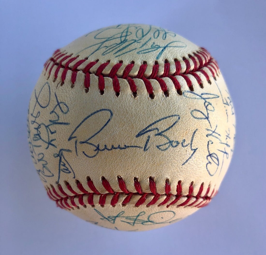 1996 San Diego Padres Signed Baseball 29 Autographs JSA Gwynn Hoffman: 1996 San Diego Padres Signed Baseball 29 Autographs JSA Gwynn Hoffman This official 1996 San Diego Padres team signed baseball is a must-have for any baseball enthusiast or collector. Authenticated by