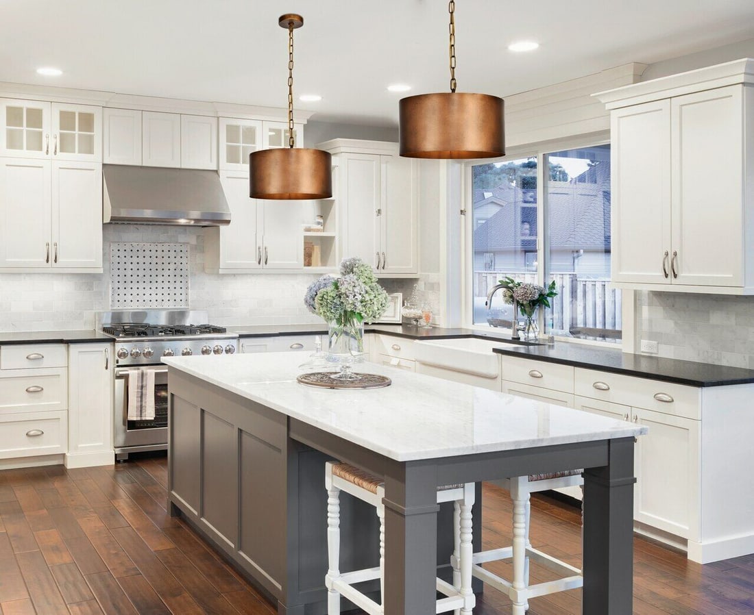 Miro Vintage Brass Pendant Chandelier 15in Drum Shade 1 Light: Miro Vintage Brass Pendant Chandelier 15in Drum Shade 1 Light Illuminate your space with this charming Vintage Brass Kitchen Island Pendant Chandelier. Designed in a modern style, it features a drum-s