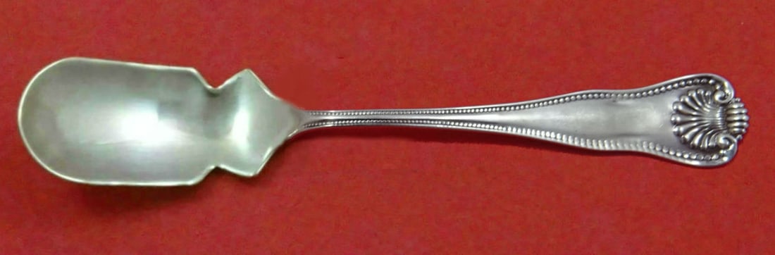 Frank Smith Newport Shell Sterling Silver Horseradish Scoop 5 3/4 Custom Made: Frank Smith Newport Shell Sterling Silver Horseradish Scoop 5 3/4 Custom Made Introducing a stunning horseradish scoop in the Newport Shell pattern by Frank Smith. This exquisite serving piece, custom