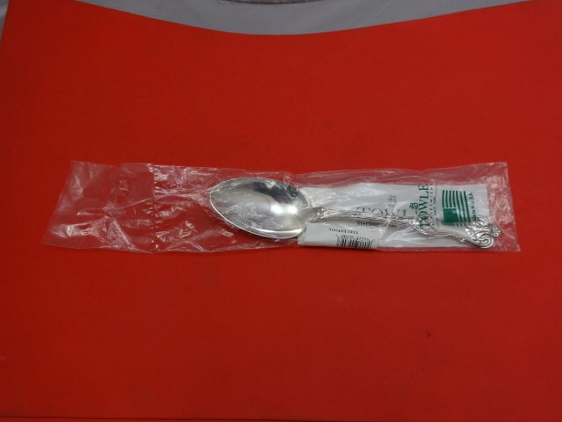 Frank Smith Federal Cotillion Sterling Silver Serving Spoon 8 1/8" New: Frank Smith Federal Cotillion Sterling Silver Serving Spoon 8 1/8" New Federal cotillion by frank smith sterling silver new in factory sleeve serving spoon 8 1/8" in the pattern federal cotillion by f
