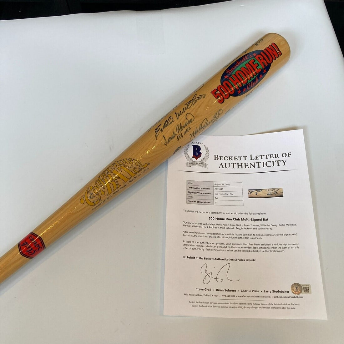 Willie Mays Hank Aaron 500 Home Run Club Signed Bat Beckett LOA: Willie Mays Hank Aaron 500 Home Run Club Signed Bat Beckett LOA Celebrate baseball history with this Cooperstown Bat Company autograph model baseball bat, featuring the signatures of 10 iconic members
