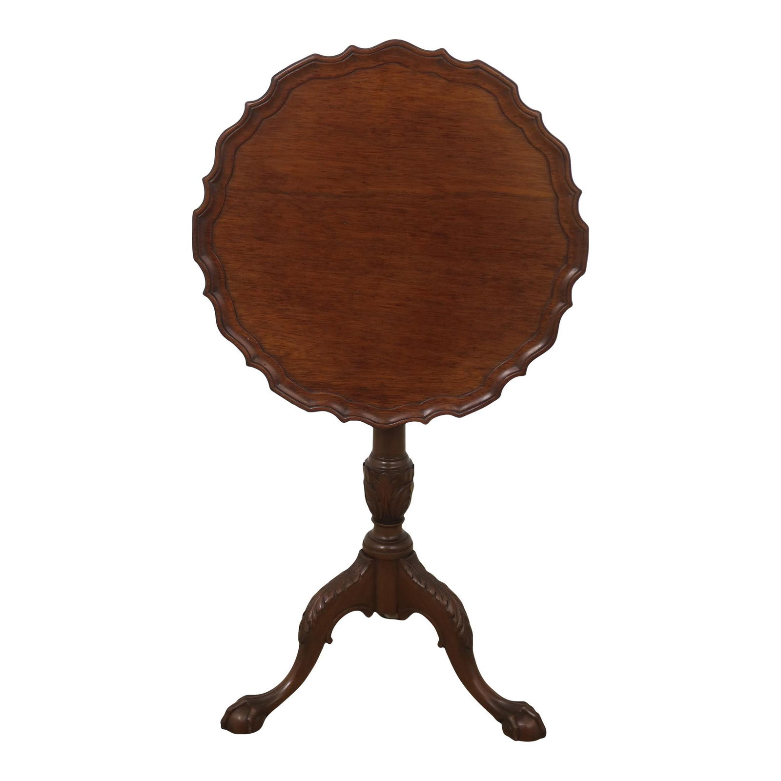 Vintage Chippendale Mahogany Tilt Top Table 20 x 20 x 26.5: Vintage Chippendale Mahogany Tilt Top Table 20 x 20 x 26.5 This exquisite Chippendale Ball & Claw Mahogany Bench Made Tilt Top Table showcases fine craftsmanship and intricate carved details, reflecti