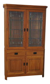 Stickley Cherry China Cabinet 21st Century Collection with Lighted Interior (1 of 10)