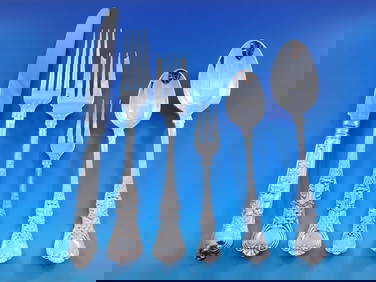 Roberts & Belk Coburg Silverplated Flatware Set 56 Pieces Dinner Service (1 of 13)