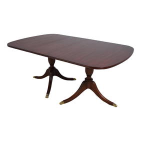 Henkel Harris Model 2208 Cherry Dining Table Duncan Phyfe Design 44 x 68.5 (1 of 10)