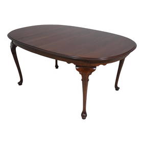 Ethan Allen Georgian Court Cherry Dining Table with 2 Leaves 44x66 (1 of 10)