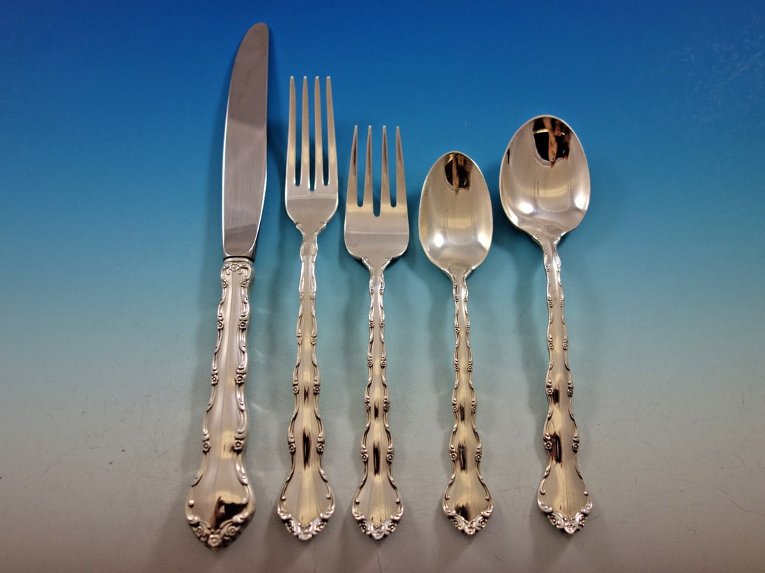 Reed and Barton Tara Sterling Silver Flatware Set 30 Pieces: Reed and Barton Tara Sterling Silver Flatware Set 30 Pieces Enhance your dining experience with this stunning 30-piece Tara flatware set by Reed and Barton. Crafted from high-quality sterling silver, 