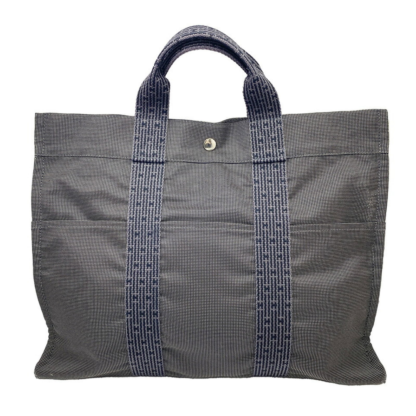 Hermes Yale Line Tote MM Handbag Gray Canvas 32cm x 42cm x 10cm: Hermes Yale Line Tote MM Handbag Gray Canvas 32cm x 42cm x 10cm Introducing the Hermes Yale Line Tote MM Handbag, a versatile accessory suitable for both men and women. Crafted from durable gray canva