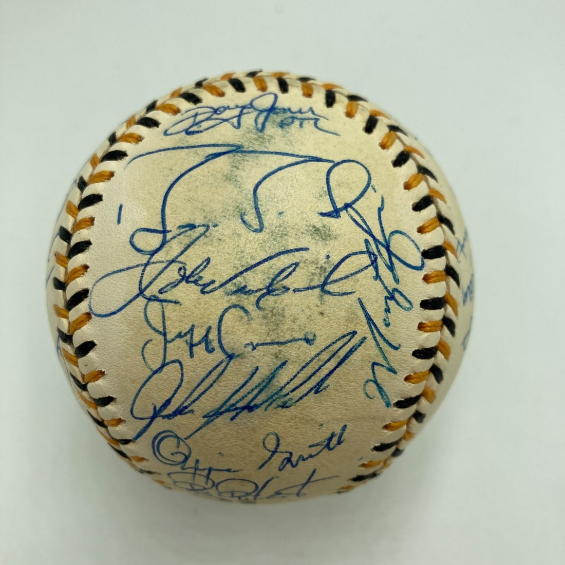 1994 NL All Star Game Team Signed Baseball Barry Bonds PSA DNA COA: 1994 NL All Star Game Team Signed Baseball Barry Bonds PSA DNA COA This 1994 All Star Game National League Team Signed Baseball is a remarkable collectible for baseball enthusiasts. Authenticated by P