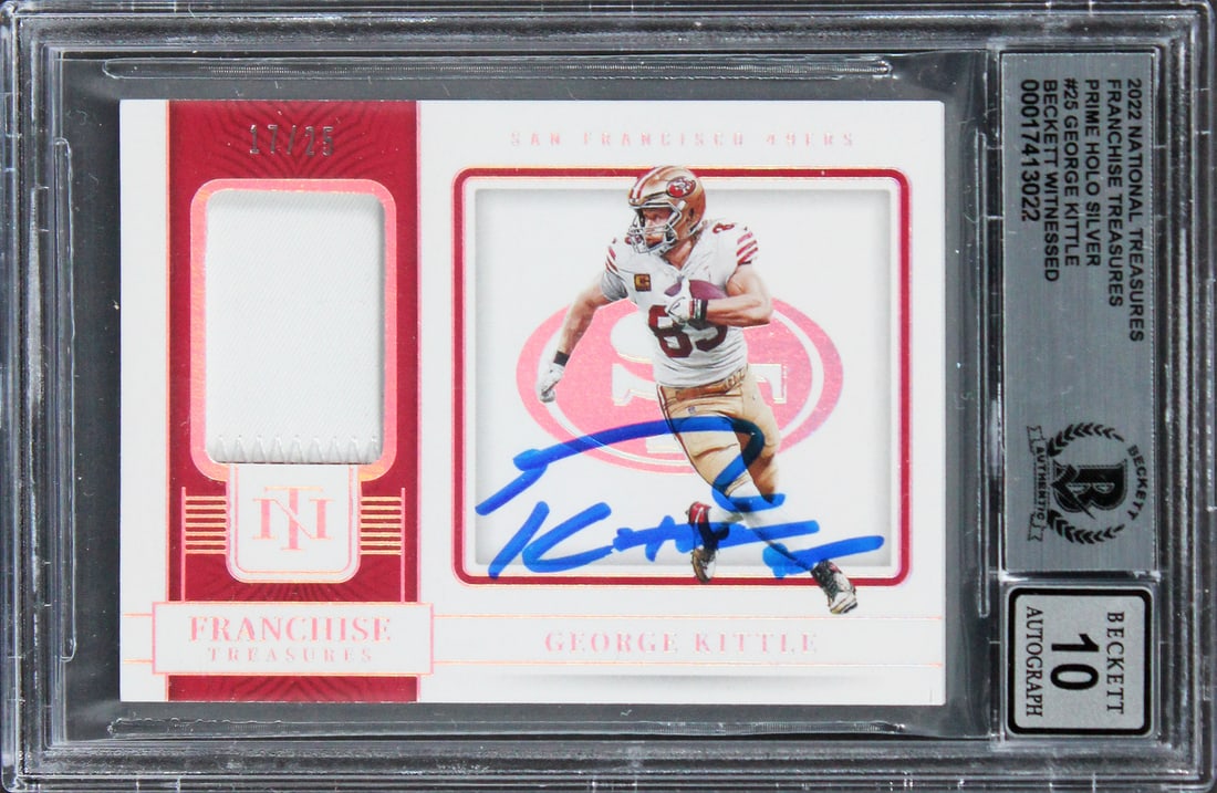 George Kittle Signed 2022 Natl Treasures Holo Silver #25 17/25 Gem Mint 10 Beckett Authenticated: George Kittle Signed 2022 Natl Treasures Holo Silver #25 17/25 Gem Mint 10 Beckett Authenticated This 2022 National Treasures Franchise Treasures Prime Holo Silver #25 card features a stunning autogra