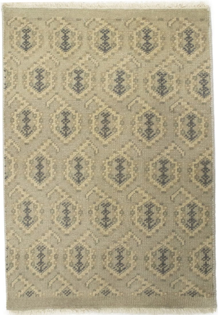 Handmade Chobi Oushak 2'1 x 2'11 Beige Floral Area Rug: Handmade Chobi Oushak 2'1 x 2'11 Beige Floral Area Rug Enhance your space with this exquisite 2'1" x 2'11" Handmade Chobi Oushak Oriental Rug. Featuring a muted beige floral design, this small carpet 
