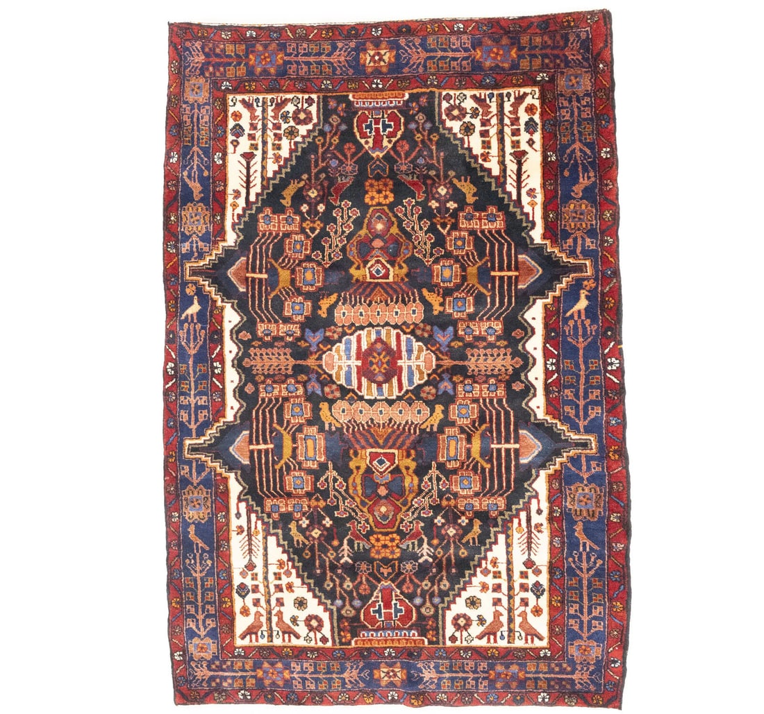 Vintage Handmade Floral Oriental Rug 4'5 x 6'10 Tribal Design Wool: Vintage Handmade Floral Oriental Rug 4'5 x 6'10 Tribal Design Wool Enhance your space with this stunning Handmade Floral Design Vintage Oriental Rug. Measuring 4'5" x 6'10", this area rug showcases a 
