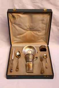 Palais Royal 1920's Mexican Gold & 800 Silver Demitasse Set 8 Pieces: Palais Royal 1920's Mexican Gold & 800 Silver Demitasse Set 8 Pieces Discover the elegance of this exquisite 1920's Mexican gold and 800 silver demitasse silverware set by Palais Royal. This magnifice