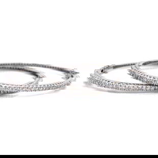 18K White Gold Diamond Bangle Set 6.00 Ct 2 Bangles Fits 7.5 Inch: 18K White Gold Diamond Bangle Set 6.00 Ct 2 Bangles Fits 7.5 Inch This exquisite 18K White Gold Diamond Bangle Set features two stunning bangles, elegantly adorned with approximately 200 diamonds