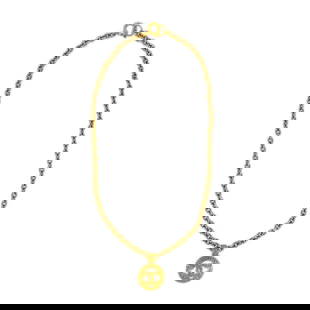 Chanel 94A Gold-Plated Medallion Chain Pendant Necklace 25 in: Chanel 94A Gold-Plated Medallion Chain Pendant Necklace 25 in This exquisite Chanel Medallion Gold Chain Pendant Necklace features a stunning gold-plated design that elegantly complements any
