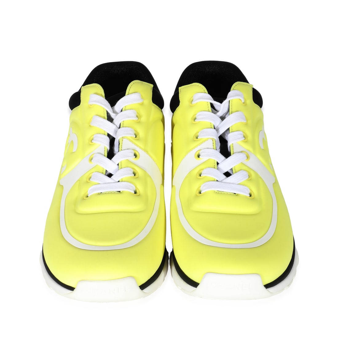 Chanel 19S Neon Yellow Lycra Interlocking CC Sneakers Women's Lifestyle: Chanel 19S Neon Yellow Lycra Interlocking CC Sneakers Women's Lifestyle Step out in style with the Chanel 19S Neon Yellow Lycra Interlocking CC Sneakers, designed for the modern woman seeking both com