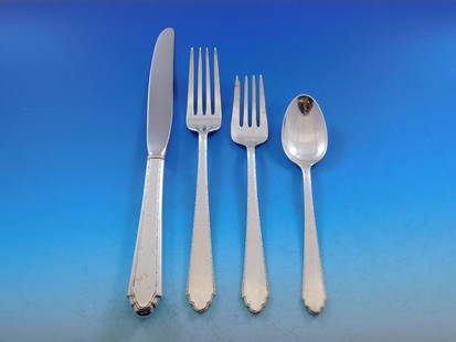 Lunt William & Mary Sterling Silver Flatware Set 37 Pcs with Storage Chest: Lunt William & Mary Sterling Silver Flatware Set 37 Pcs with Storage Chest Enhance your dining experience with the exquisite William & Mary Sterling Silver Flatware Set by Lunt, comprising 37 pieces