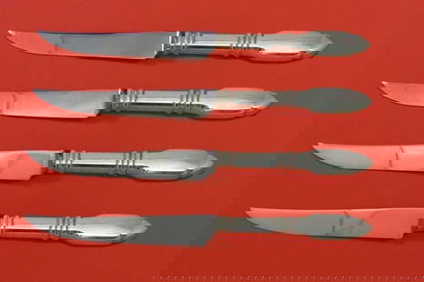 Robert Bruce Graff W & D Sterling Silver Steak Knives Set 4pc 8.5in Custom: Robert Bruce Graff W & D Sterling Silver Steak Knives Set 4pc 8.5in Custom Introducing the exquisite Robert Bruce by Graff W & D Sterling Silver Steak Knife Set, featuring four custom-made pieces.