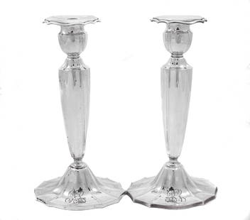 Gorham Plymouth Sterling Silver Candlesticks Set of 2 1916 9.5 in Tall: Gorham Plymouth Sterling Silver Candlesticks Set of 2 1916 9.5 in Tall We are happy to offer this pair of sterling silver candlesticks in the Plymouth pattern by Gorham Silversmiths, circa 1916.