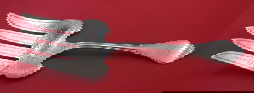Vanderslice Gothic Eureka Sterling Silver 4-Tine Fish Serving Fork 8 3/4": Vanderslice Gothic Eureka Sterling Silver 4-Tine Fish Serving Fork 8 3/4" Presenting a rare 4-tine fish serving fork from the Gothic aka Eureka pattern by Vanderslice, crafted from high-quality