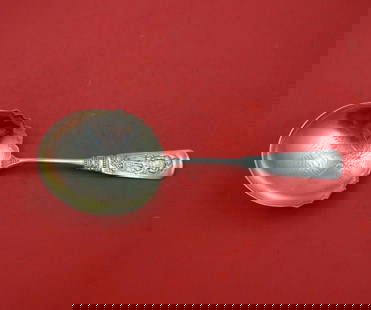 Gorham Fontainebleau Sterling Silver Berry Spoon 8 1/4 Bright-Cut Gold Wash: Gorham Fontainebleau Sterling Silver Berry Spoon 8 1/4 Bright-Cut Gold Wash This exquisite Fontainebleau serving spoon by Gorham showcases a stunning bright-cut design. Crafted from sterling silver,