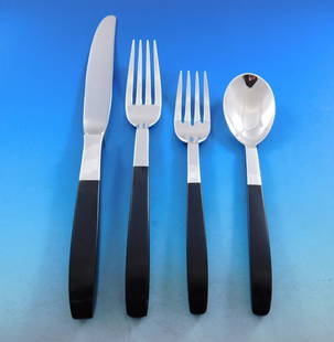Lunt Contrast Sterling Silver Mid-Century Modern 40-Piece Flatware Set: Lunt Contrast Sterling Silver Mid-Century Modern 40-Piece Flatware Set Enhance your dining experience with this stunning 40-piece flatware set from the renowned Lunt brand, featuring the elegant