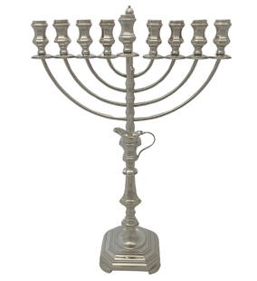 Elegant Handmade 925 Sterling Silver Modern Chanukah Menorah 21 inches: Elegant Handmade 925 Sterling Silver Modern Chanukah Menorah 21 inches Experience the elegance of this Fine Italian 925 Sterling Silver Hanukkah Menorah, handcrafted for a modern touch. Its sleek