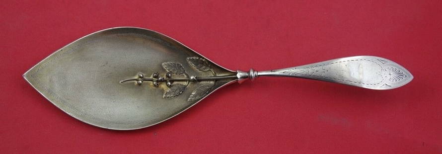 Gorham Blueberry Sterling Silver 10 3/4" Pie Server 3-D Design: Gorham Blueberry Sterling Silver 10 3/4" Pie Server 3-D Design This exquisite pie server from the Blueberry pattern by Gorham showcases a beautifully crafted sterling silver design. With a unique