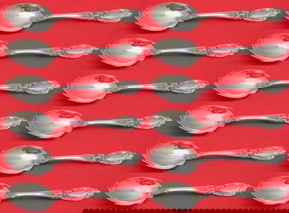 Towle King Richard Sterling Silver Soup Spoons Set of 12 7 1/4 Inch: Towle King Richard Sterling Silver Soup Spoons Set of 12 7 1/4 Inch This exquisite set of 12 place soup spoons features the elegant King Richard pattern by Towle, crafted from high-quality sterling