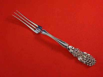 Tiffany & Co Blackberry Sterling Silver 6 Inch Fruit Fork 3-Tine with Leaf: Tiffany & Co Blackberry Sterling Silver 6 Inch Fruit Fork 3-Tine with Leaf Enhance your dining experience with this exquisite Blackberry fruit fork by Tiffany & Co. Crafted from high-quality