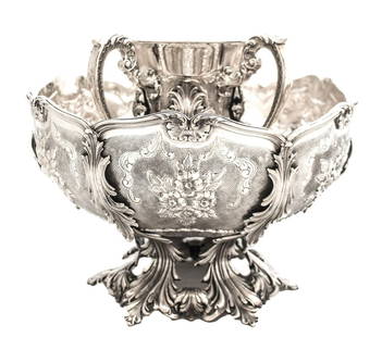 Italian 925 Sterling Silver Wash Cup & Bowl Set Floral Design 2940g: Italian 925 Sterling Silver Wash Cup & Bowl Set Floral Design 2940g This exquisite set includes a fine Italian 925 sterling silver wash cup and bowl, showcasing intricate hand-wrought chased floral