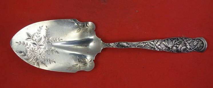 Knowles Sterling Silver Pastry Server Rose aka Bug 8.5" Brite-Cut: Knowles Sterling Silver Pastry Server Rose aka Bug 8.5" Brite-Cut This exquisite sterling silver pastry server features the elegant "Rose aka Bug" pattern by Knowles. Crafted between 1850 and 1899,