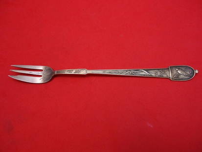 Gorham Japanese Sterling Silver Pickle Fork Gold Washed 7 1/8": Gorham Japanese Sterling Silver Pickle Fork Gold Washed 7 1/8" This exquisite pickle fork from Gorham features a long design with a brite-cut finish and is elegantly gold washed. Crafted from