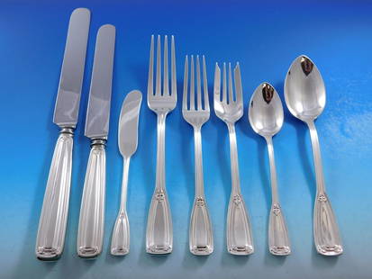 Saint Dunstan Sterling Silver Flatware Set 72 Pieces: Saint Dunstan Sterling Silver Flatware Set 72 Pieces Presenting an exquisite Saint Dunstan flatware set by Tiffany & Co., crafted from high-quality sterling silver. This remarkable 72-piece set