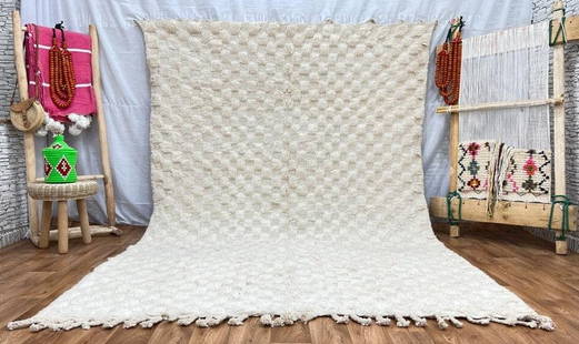 Handwoven White Engraved Rug 8 x 5 Feet from Morocco: Handwoven White Engraved Rug 8 x 5 Feet from Morocco Introducing the Soft Elegant White Engraved Rug, a beautifully handwoven piece crafted in the Atlas Mountains by skilled Berber women weavers.